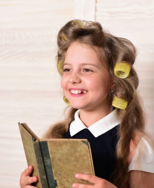 Eğitim ve çocukluk.