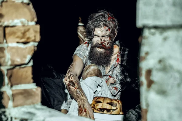 Cadılar Bayramı zombi ve jack o fener