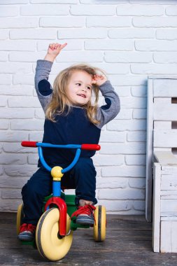 oynamak ve eğlenmek