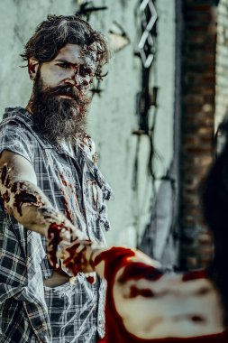 Cadılar Bayramı erkek Dişi vampir ile elele