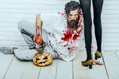 Cadılar Bayramı kadın siyah külotlu çorap ve ayakkabı ayakta bacaklar