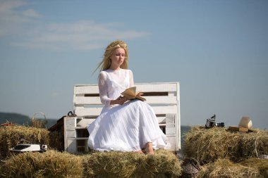 Kamera ve saman daktiloda