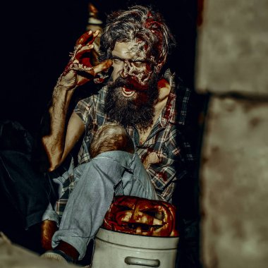 Cadılar Bayramı zombi ve jack o fener