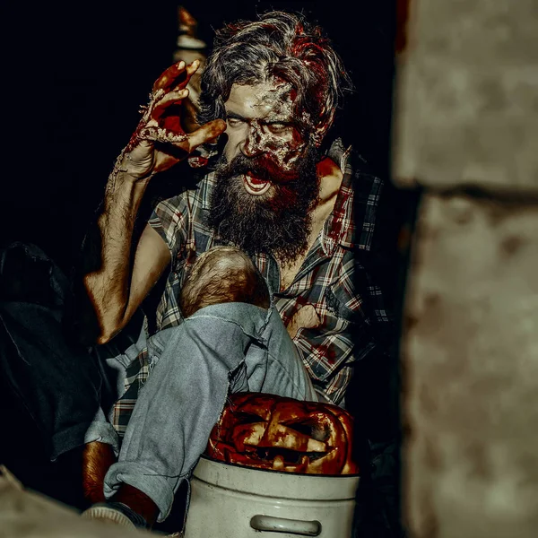 Cadılar Bayramı zombi ve jack o fener