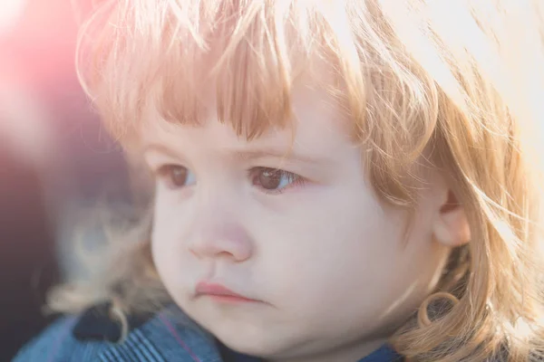 Concepto de infancia feliz — Foto de Stock