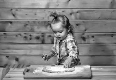 şirin çocuk hamur ve un, yemek tutan metal kalıp