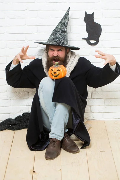 Cadılar Bayramı hipster duvar kabak ve siyah kedi sembolü ile