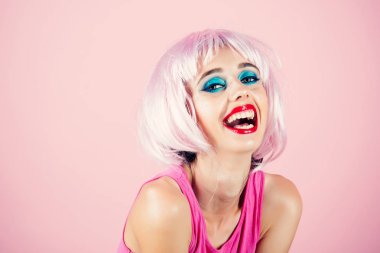 Kuaförler Berber salonları ve berber dükkanı.