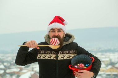 Tahta kaşık ve pot ile yenilikçi