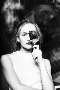 güzel kız Oluşturucu, ressam paintbrush resim duvarda bl ile