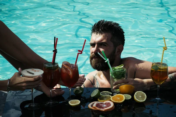 Yaz tatili ve parti.