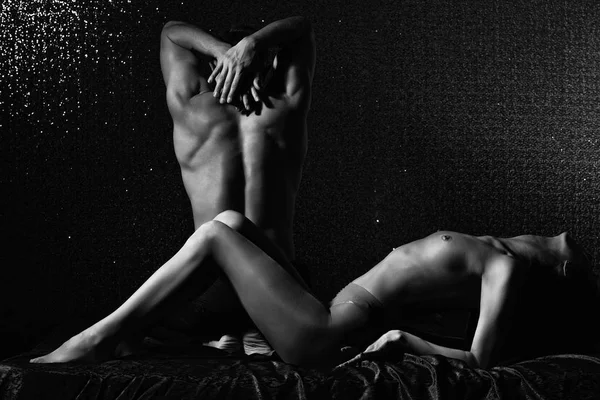 kas maço erkek ve çok seksi kadın genç Çift