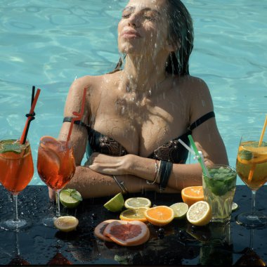 İçecek, gıda ve mutluluk.