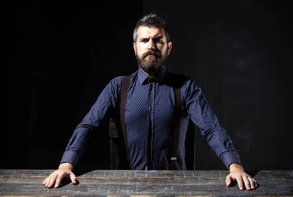 İşadamı veya tablo CEO'su.