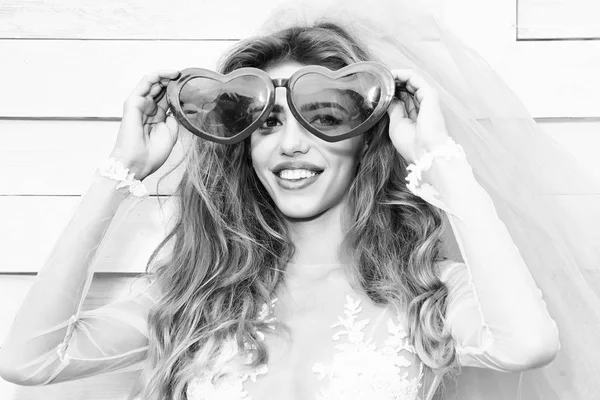 peçe ile gözlük güzel kadın