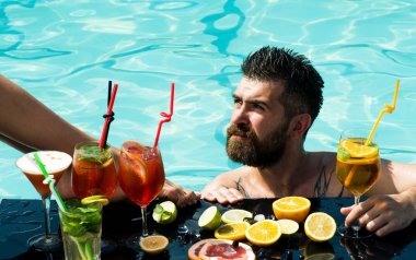 İçecek, gıda ve rahatla.