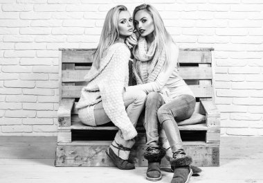 İkizler ahşap Divan