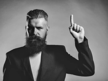 Ceketli sakallı yakışıklı adamı