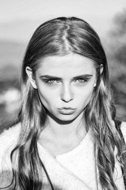 Güzel kız Çantalar dudaklar