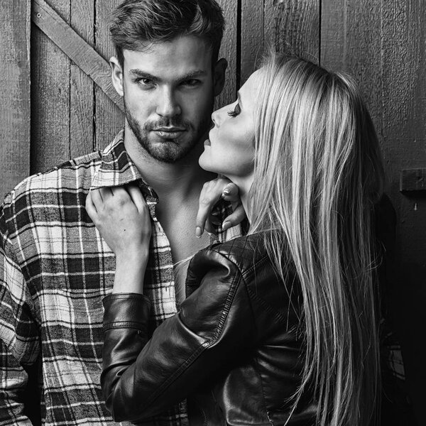 Молодая стильная пара