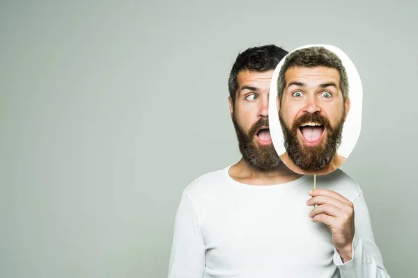 Man med långt skägg och mustasch. — Stockfoto