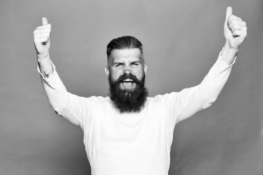 Sakallı adam süper hareketi ile