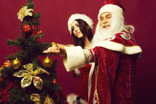 Santa och flicka Dans — Stockfoto