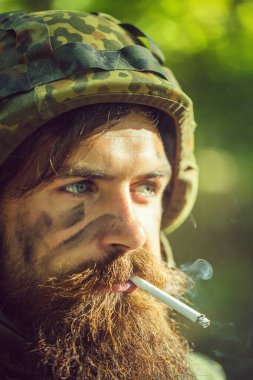 Asker adam Sigara İçilmeyen