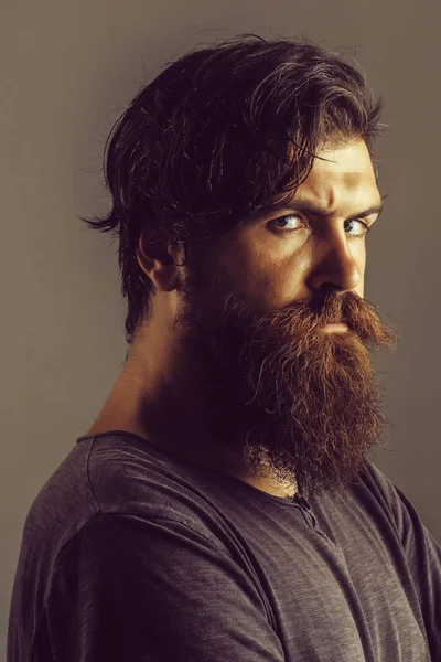 Jeune homme barbu hipster — Photo