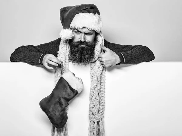 Vánoční muž s dekorativní Punčocha — Stock fotografie