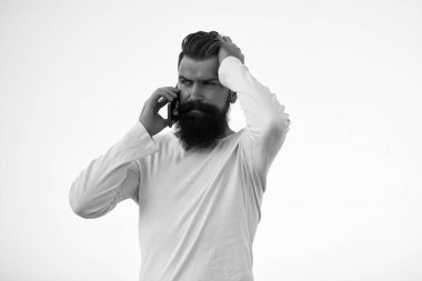 Cep telefonu olan adam.