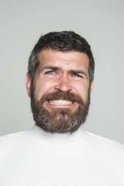 Hipster korkmuş yüz.