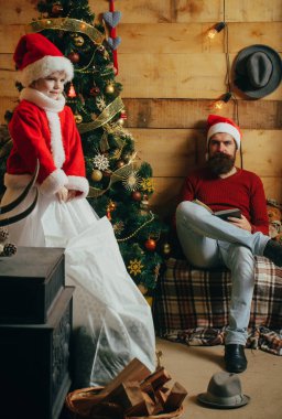 Yeni yıl küçük kız ve erkek, peri masalı.