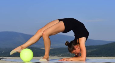 Jimnastik okul ve enerji.