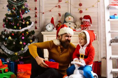 Mutlu aile yeni yılı ve Noel 'i kutluyor..