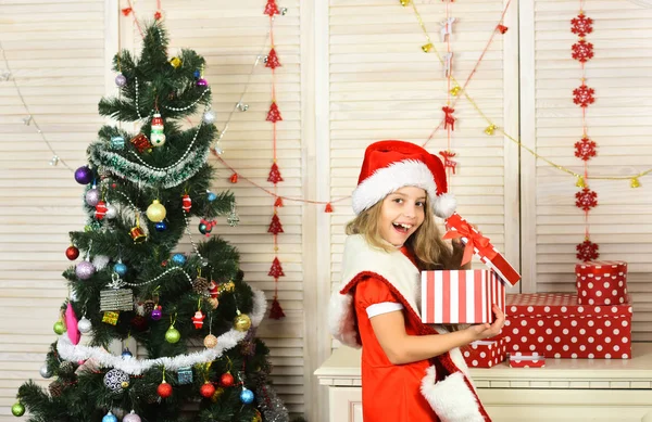 Happy family celebrate new year and Christmas. — Stock Photo, Image