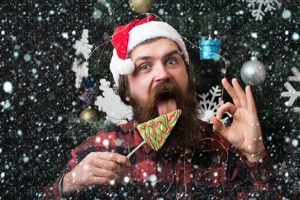 Santa claus hombre en sombrero en la decoración . —  Fotos de Stock