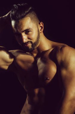 seksi sporcunun vücut yakışıklı kaslı maço adam