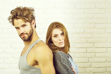 Yakışıklı ve güzel kız