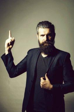 Ceketli sakallı yakışıklı adamı