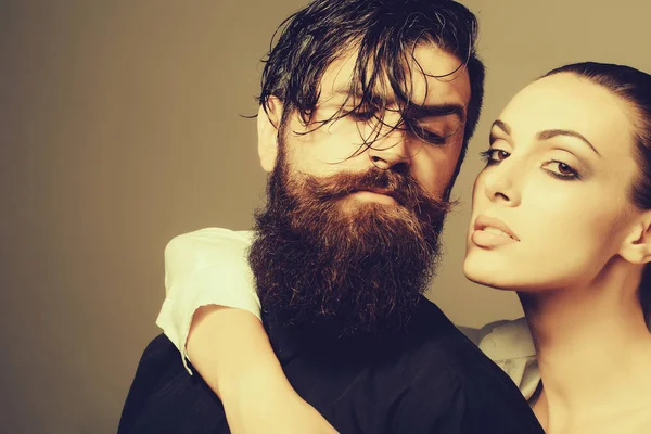 Genç şık seksi çift Studio