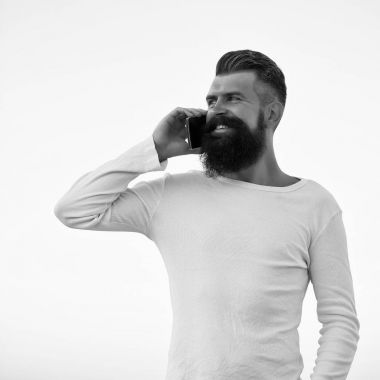 Cep telefonu olan adam.