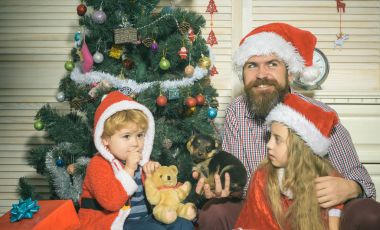 Mutlu aile yeni yılı ve Noel 'i kutluyor..