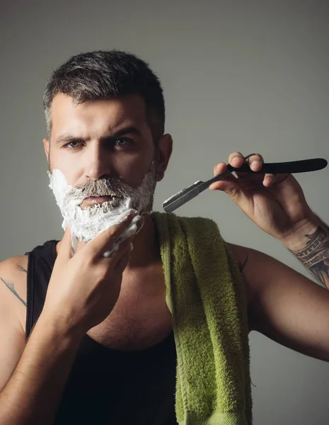 Man cut beard and mustache with razor and shaving brush. — Stock Photo, Image