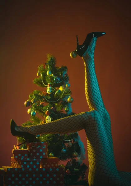 Call-girl nebo sexy žena na Vánoce — Stock fotografie