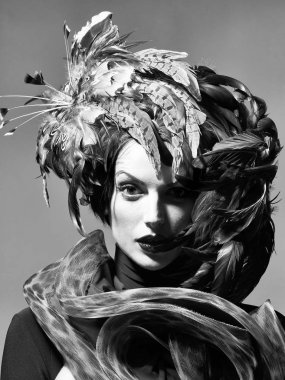 tüy şapka çok seksi kadın