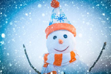 Kardan adam Kışın açık.