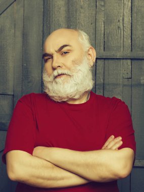 Sakallı ihtiyar.