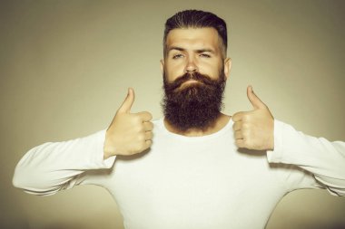 Sakallı adam süper hareketi ile