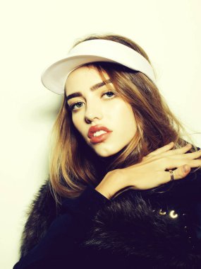 şapkalı seksi güzel kız